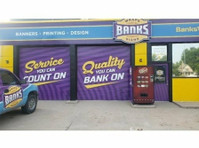 Banks Wraps & Signs (1) - پرنٹ سروسز