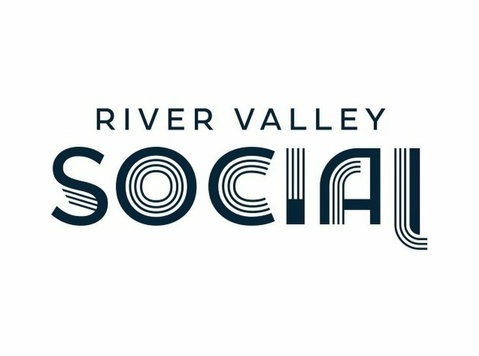 River Valley Social - Спортни