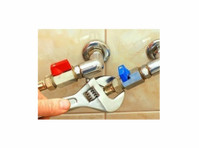 O-town Expert Plumbing Solutions (2) - Υδραυλικοί & Θέρμανση