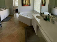 Unique Builders and Remodeling Houston (3) - Bauservices