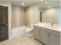 Chatham County Bathroom Remodeling (1) - Construção e Reforma