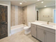 Professional Bentonville Bathroom Remodeling (1) - Construction et Rénovation