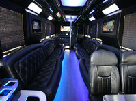 Tampa Limousine Bus (5) - Аренда Автомобилей