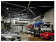 The Garage Milwaukee (2) - Serwis samochodowy