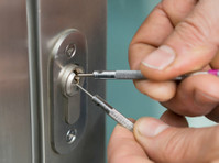 everyday locksmith llc (3) - Maison & Jardinage