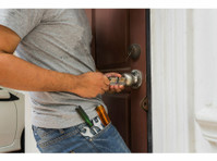 everyday locksmith llc (6) - Home & Garden Services