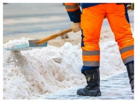 Flagstaff Snow Removal (2) - Home & Garden Services