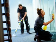 Premier Janitorial Services (8) - Cleaners & Cleaning services