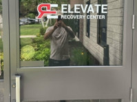 Elevate Recovery Center (6) - Medicina Alternativă