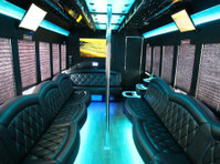 Tampa Limousine (4) - Автомобилски транспорт