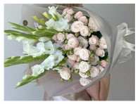 Theflow Florist Flower Delivery (3) - Cadeaus & Bloemen