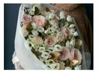 Theflow Florist Flower Delivery (6) - Cadeaus & Bloemen