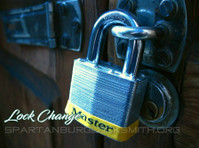 Spartanburg Sharp Locksmith (7) - Охранителни услуги