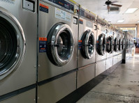 Laundry Vegas - Laundromat & Cleaners (3) - Почистване и почистващи услуги