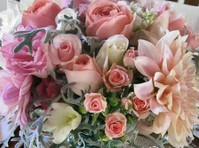 Florist of Larkspur - Royal Fleur (2) - Подароци и цвеќиња