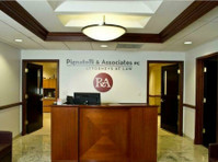 Pignatelli & Associates, PC (5) - Právník a právnická kancelář