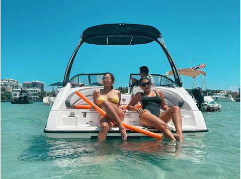 Miami Boat Rental - Iates & Vela