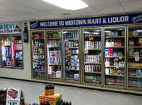 Midtown Mart And Liquor (2) - Вино