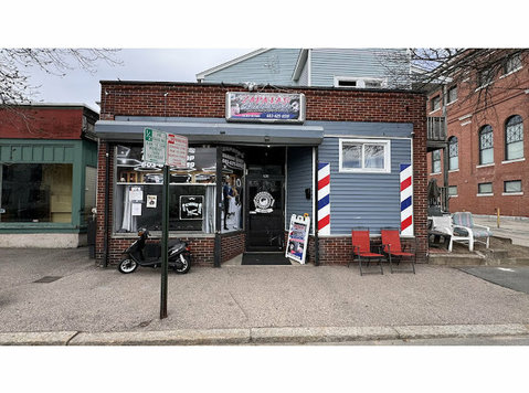 Zapata's Barbershop - Hairdressers