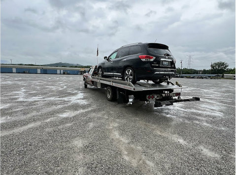 Hicks Towing - Car Repairs & Motor Service