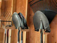 Tim Hoff, Shopping (5) - Furniture