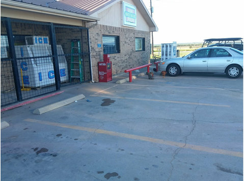 Four Corner Conoco - Shopping