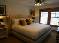Skiview Pocono 5 Star Luxury Accommodation House Rental (5) - Dzivokļu pakalpojumi