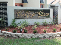 Valley View Garden Town Homes (4) - Apartamente Servite