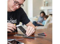 iCracked iPhone Repair Columbus (2) - Продажа и Pемонт компьютеров