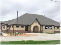 Gully Animal Hospital of Grand Prairie (1) - Pet services