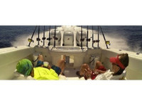 YACHTFISH Fishing Charters (2) - Makšķerēšana