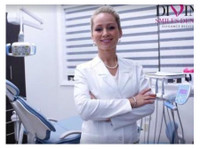 Divine Smiles Dental (2) - Hammaslääkärit