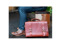 Hand+Built Leather Goods (2) - Шопинг