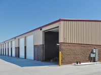 Broadmoor Storage Solutions (3) - Uzglabāšanas vietas