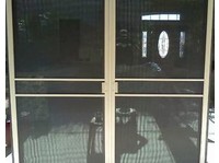 Gilbert Screens (8) - کھڑکیاں،دروازے اور کنزرویٹری