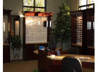 Gilbert Family Eye Center in Arizona (3) - Médicos