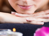 Scottsdale Hand & Foot Spa - Nail Salon (5) - Спа процедури и масажи