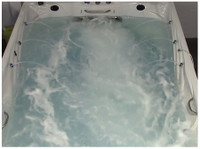 Hot Tub Spot (1) - Baseini & Spa pakalpojumi