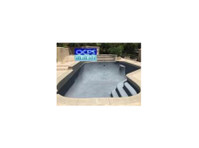 Riverside Pool Tile Cleaning (1) - Πισίνα & Υπηρεσίες Spa