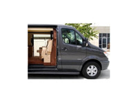 best lax van rental (1) - Транспортиране на коли