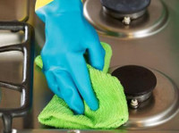 House Cleaning of Burbank (1) - Čistič a úklidová služba