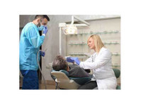 Cal Dental Group (2) - Hammaslääkärit