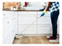 Calibre Cleaners (1) - Cleaners & Cleaning services