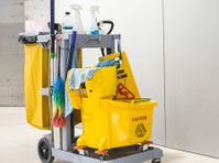 Ccm cleaning (3) - Čistič a úklidová služba