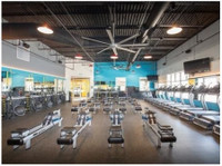 Chuze Fitness (2) - Спортски сали, Лични тренери & Фитнес часеви