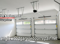 Englewood Garage Door Repair (7) - Okna, dveře a skleníky