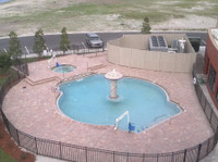 Florida Luxury Pools (5) - Плувен басейн  и Спа процедури