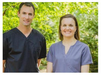 White & Johnson Pediatric Dentistry (3) - Zubní lékař