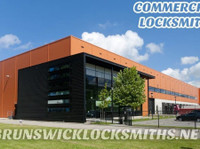 Brunswick Locksmith Services (5) - Безбедносни служби