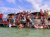 Miami Party Boat Rentals (4) - Yachts & Sailing